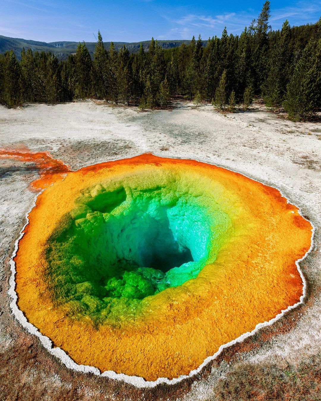 5-best-things-to-do-in-yellowstone-national-park